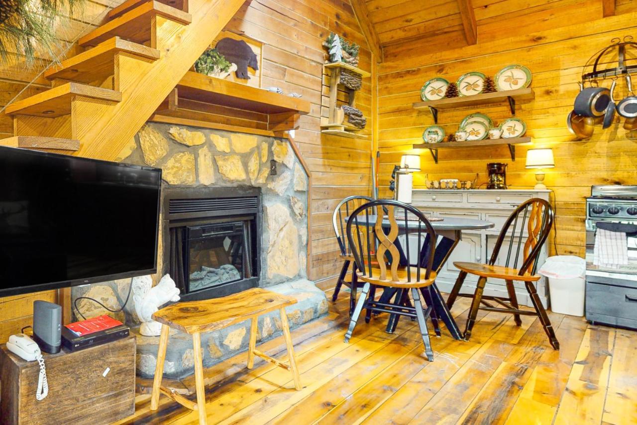 Acorn Cabin Villa Blue Ridge Bagian luar foto